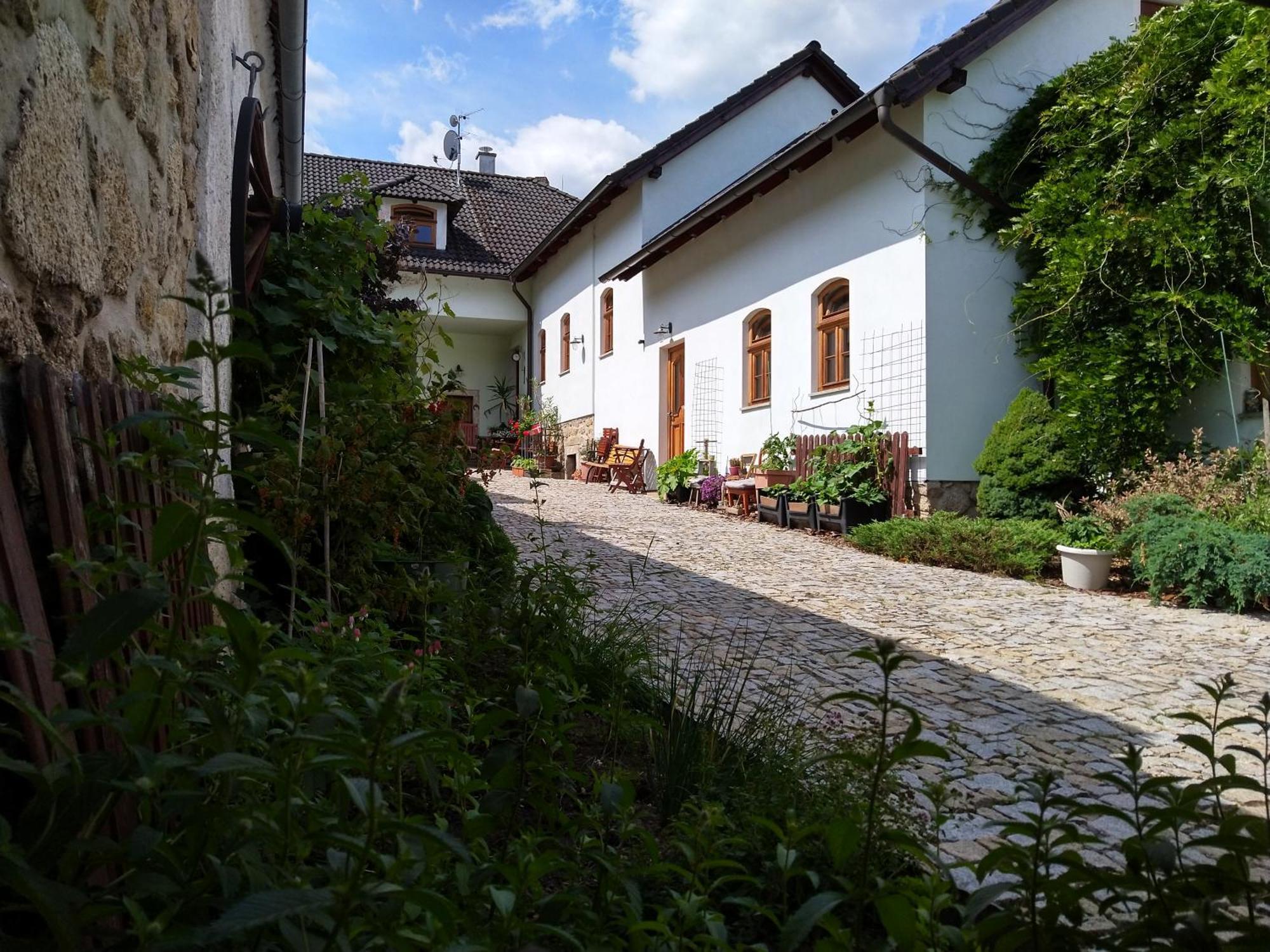 Penzion Cas Hotel Cesky Rudolec Exterior photo